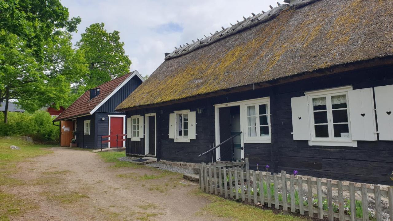 Haestveda Vandrarhem Och Stugor Exterior foto